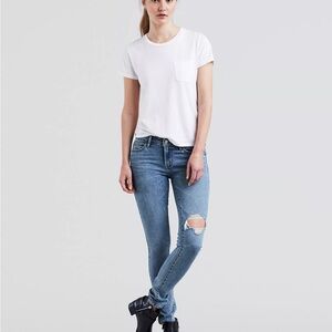 Levi’s 711 Skinny Distressed Jeans Light Wash